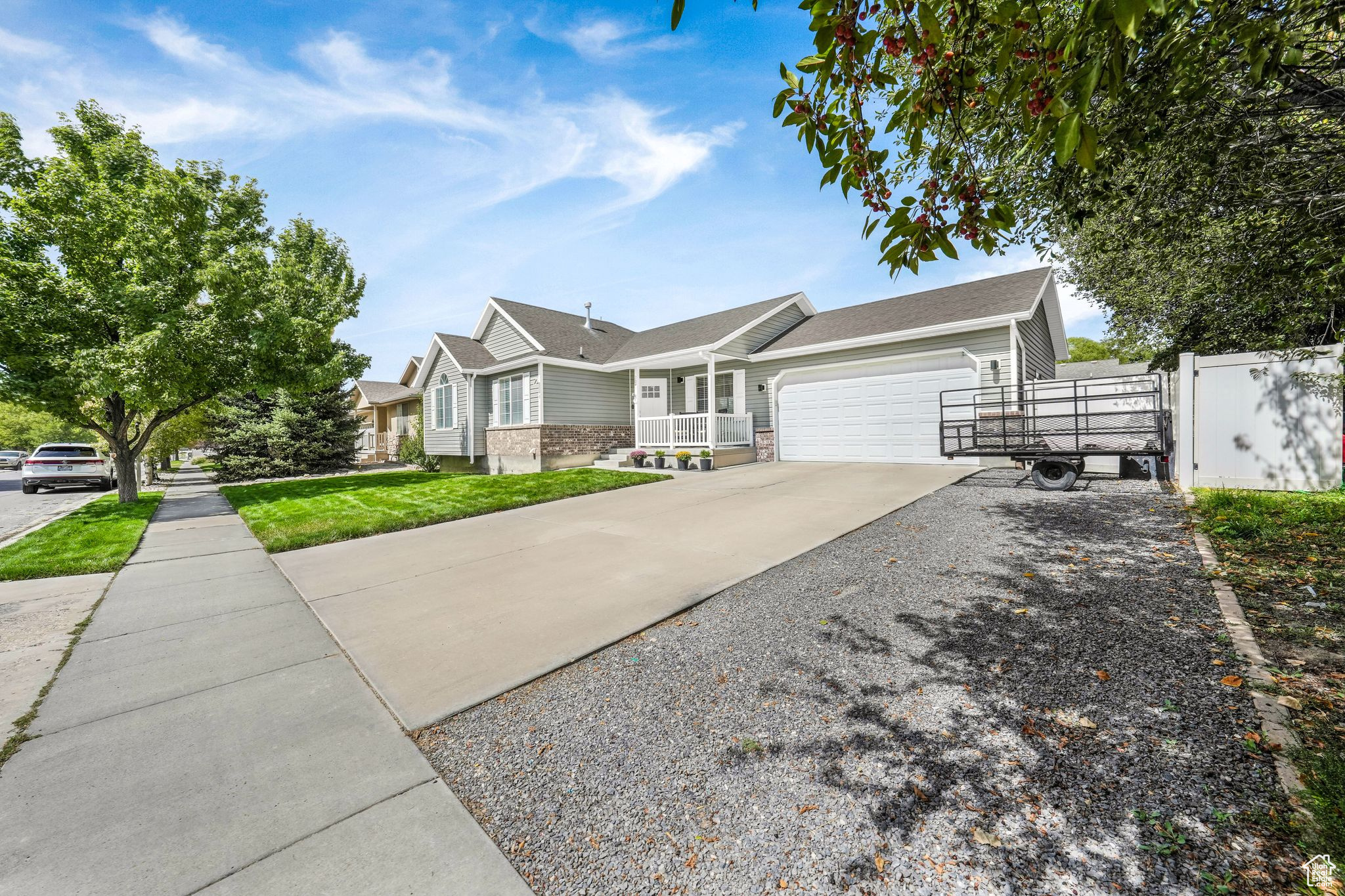 EAGLE POINT - Residential