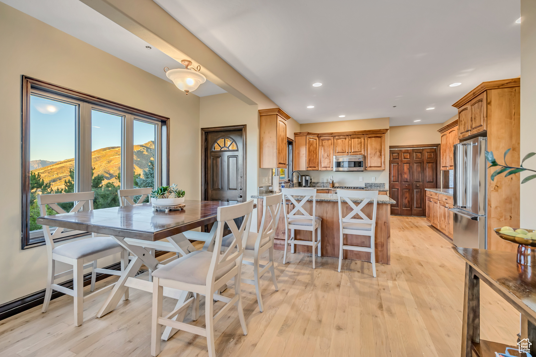 THE POINT IN SUNCREST - Residential