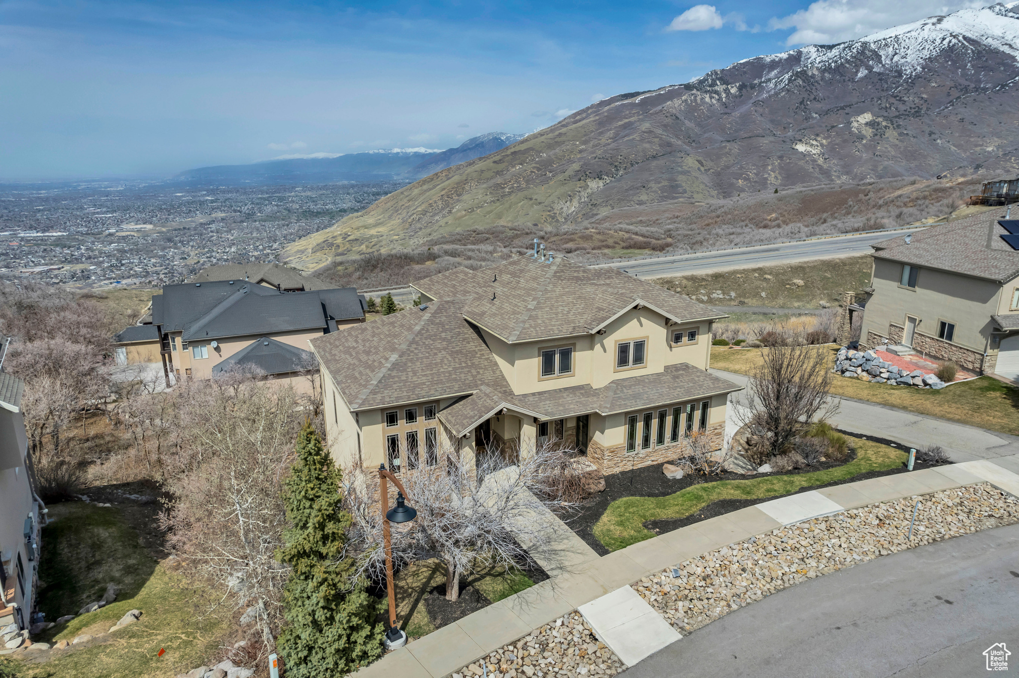 THE POINT IN SUNCREST - Residential