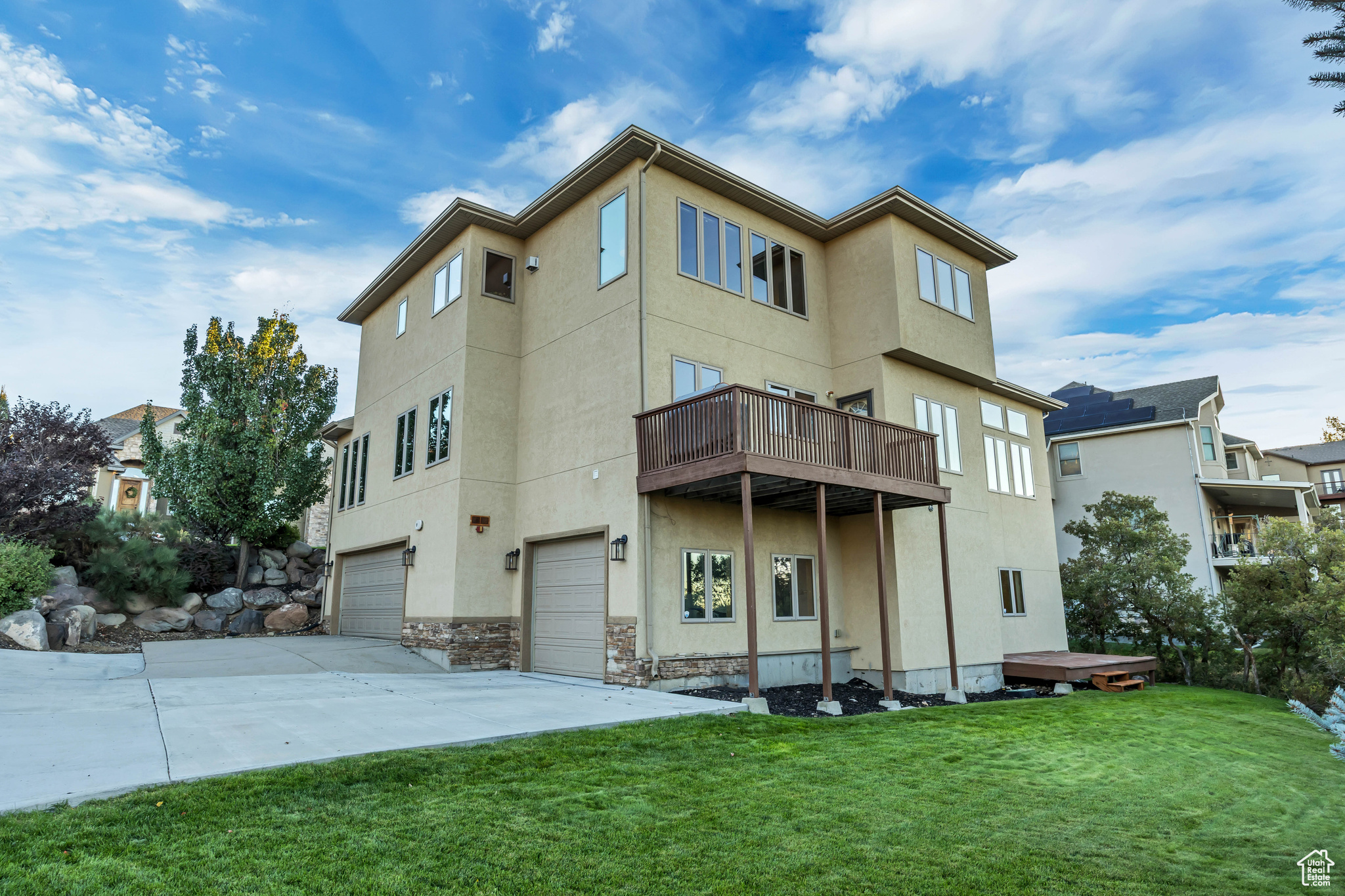 THE POINT IN SUNCREST - Residential