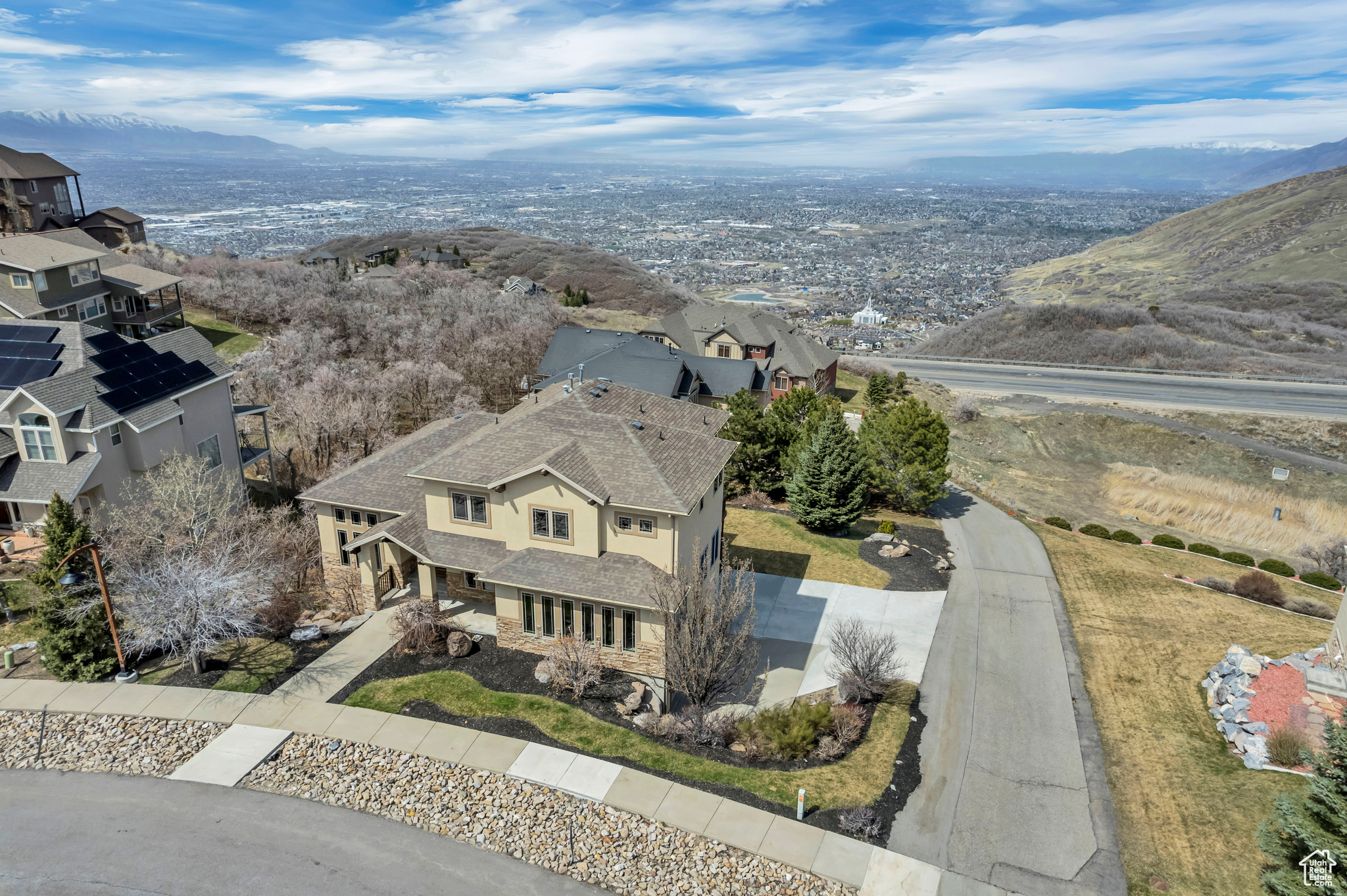 THE POINT IN SUNCREST - Residential