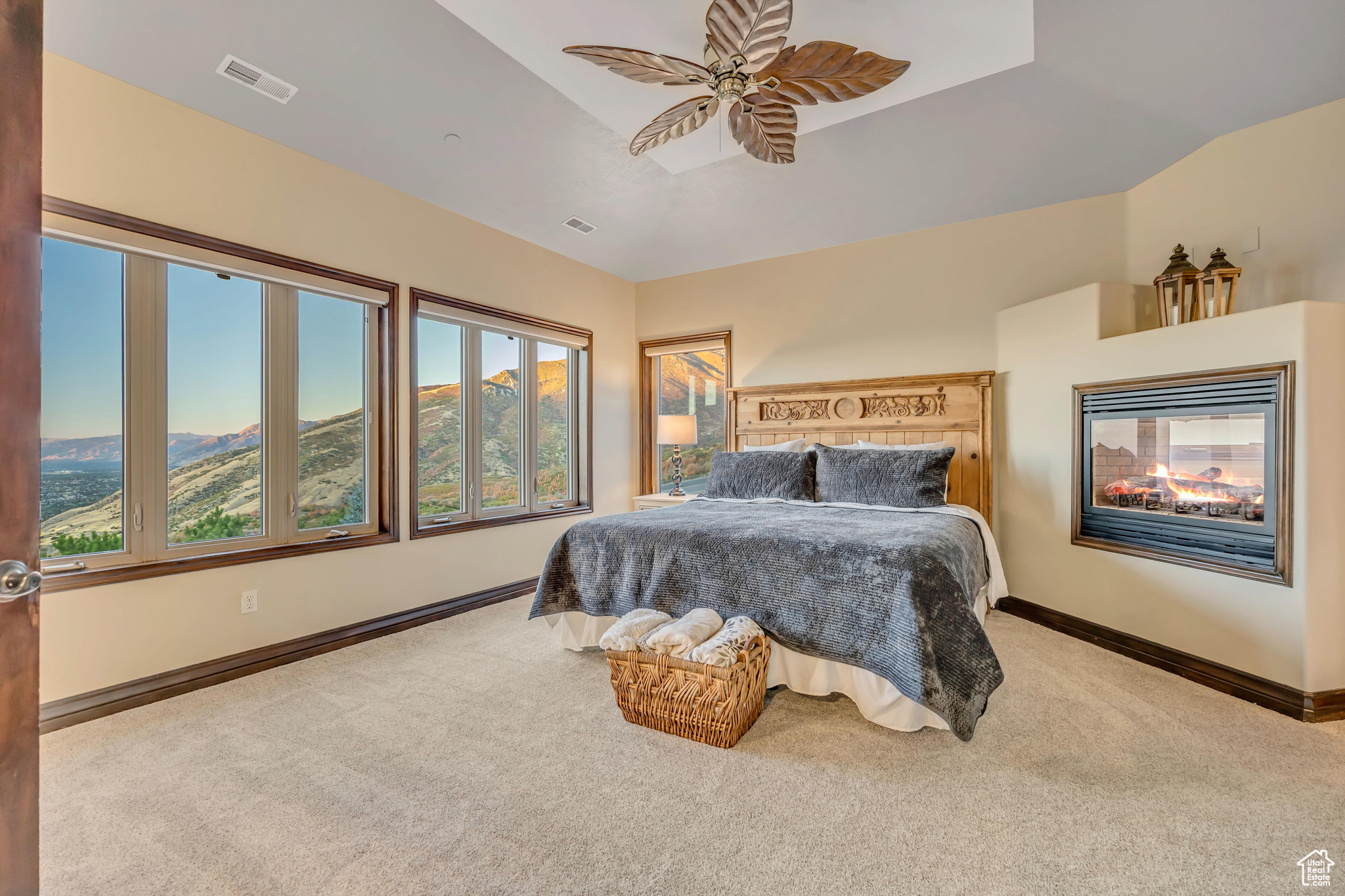 THE POINT IN SUNCREST - Residential