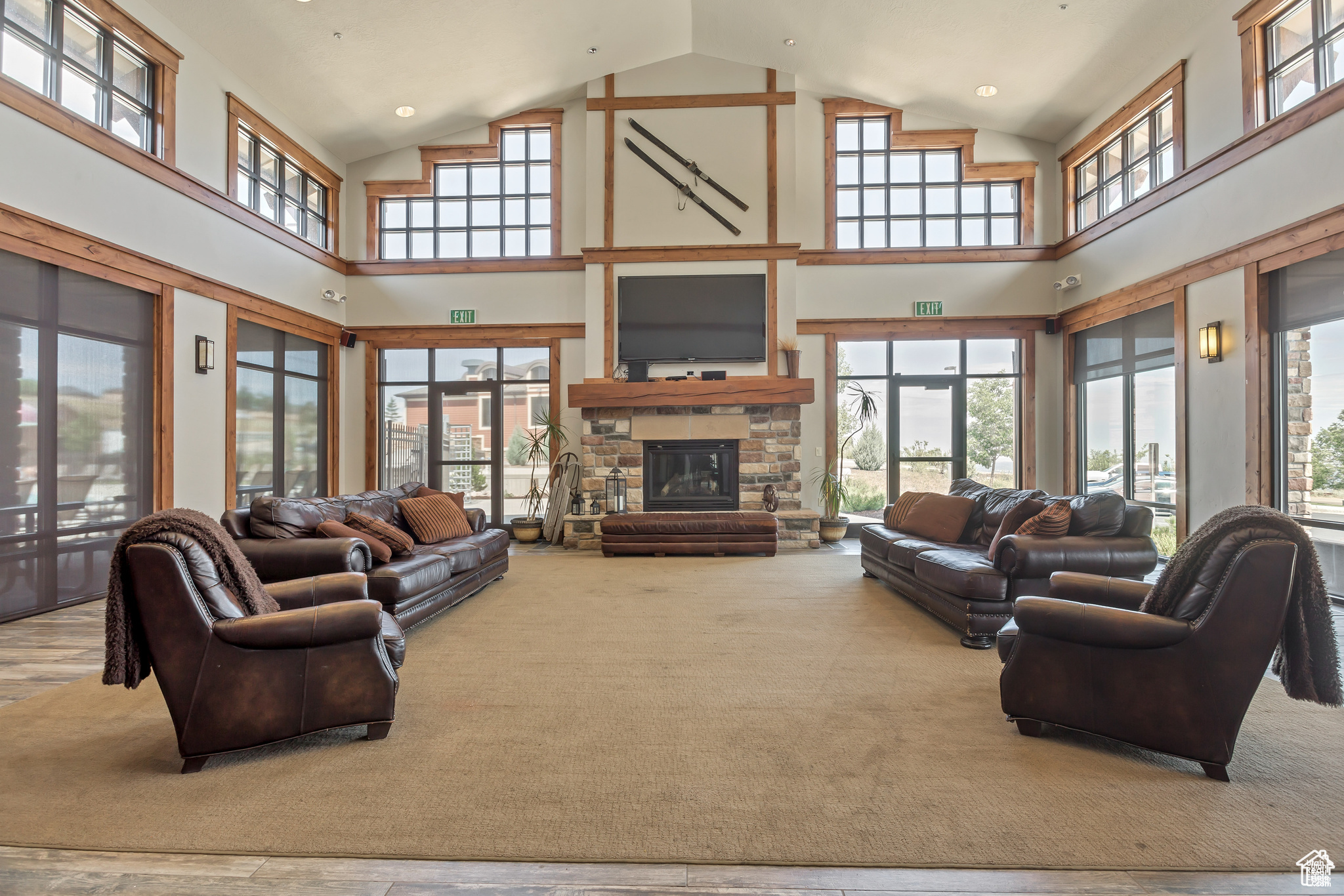 THE POINT IN SUNCREST - Residential