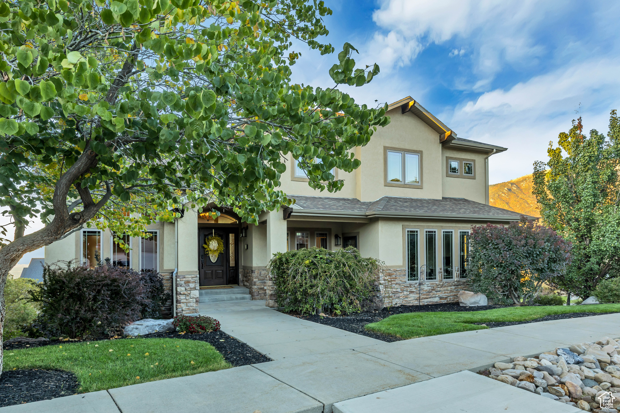THE POINT IN SUNCREST - Residential