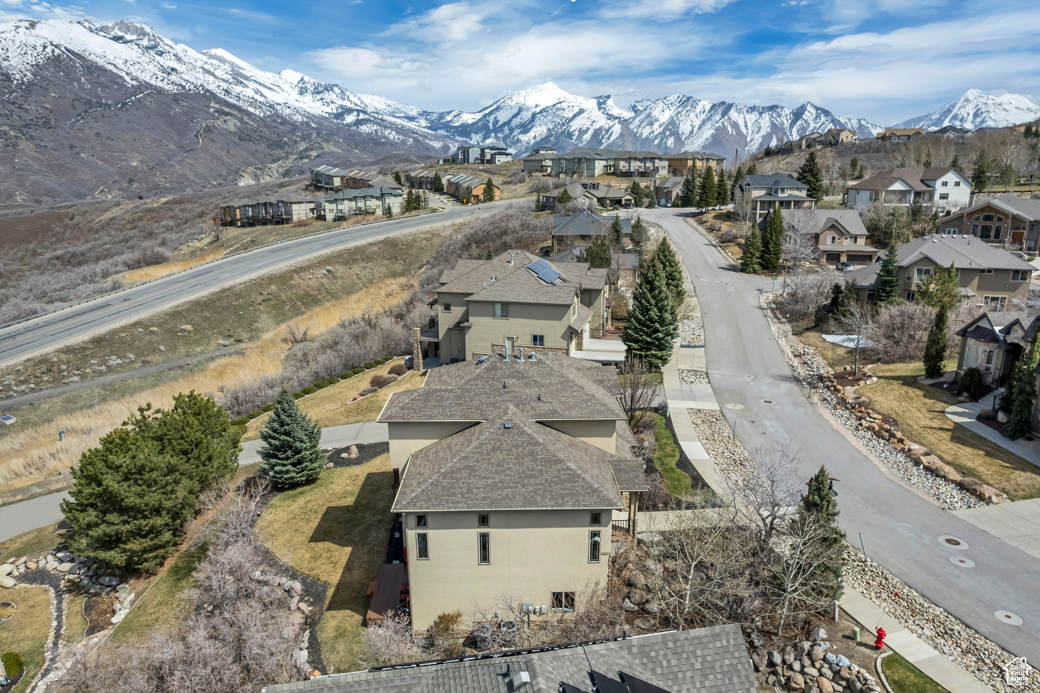 THE POINT IN SUNCREST - Residential