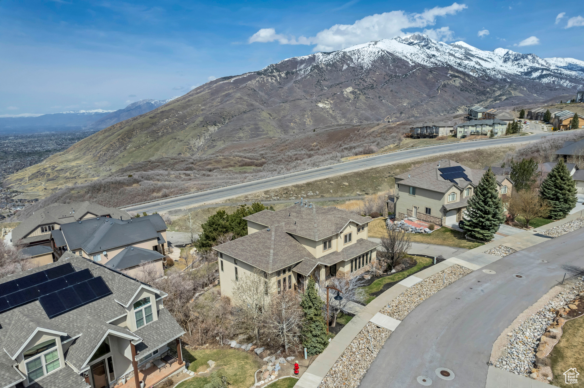 THE POINT IN SUNCREST - Residential