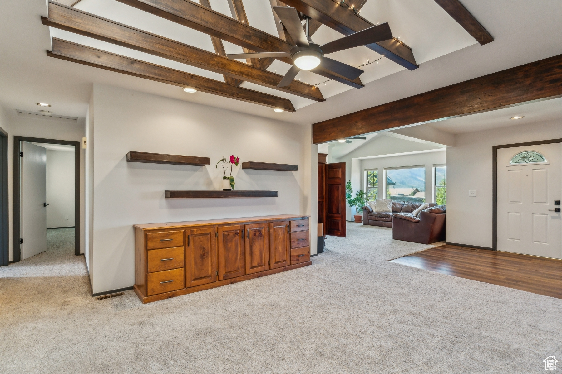 HIGHLAND ESTATES - Residential Lease