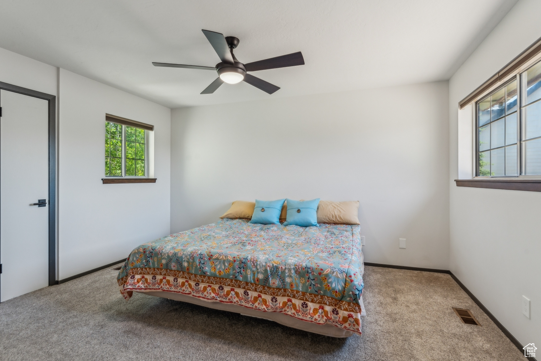 HIGHLAND ESTATES - Residential Lease