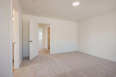 Tiny photo for 3596 N OAK BLVD #327, Eagle Mountain, UT 84005 (MLS # 2136987)