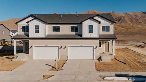 Photo of 3596 N OAK BLVD #327, Eagle Mountain, UT 84005 (MLS # 2136987)