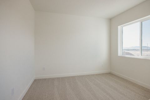 Tiny photo for 3596 N OAK BLVD #327, Eagle Mountain, UT 84005 (MLS # 2136987)