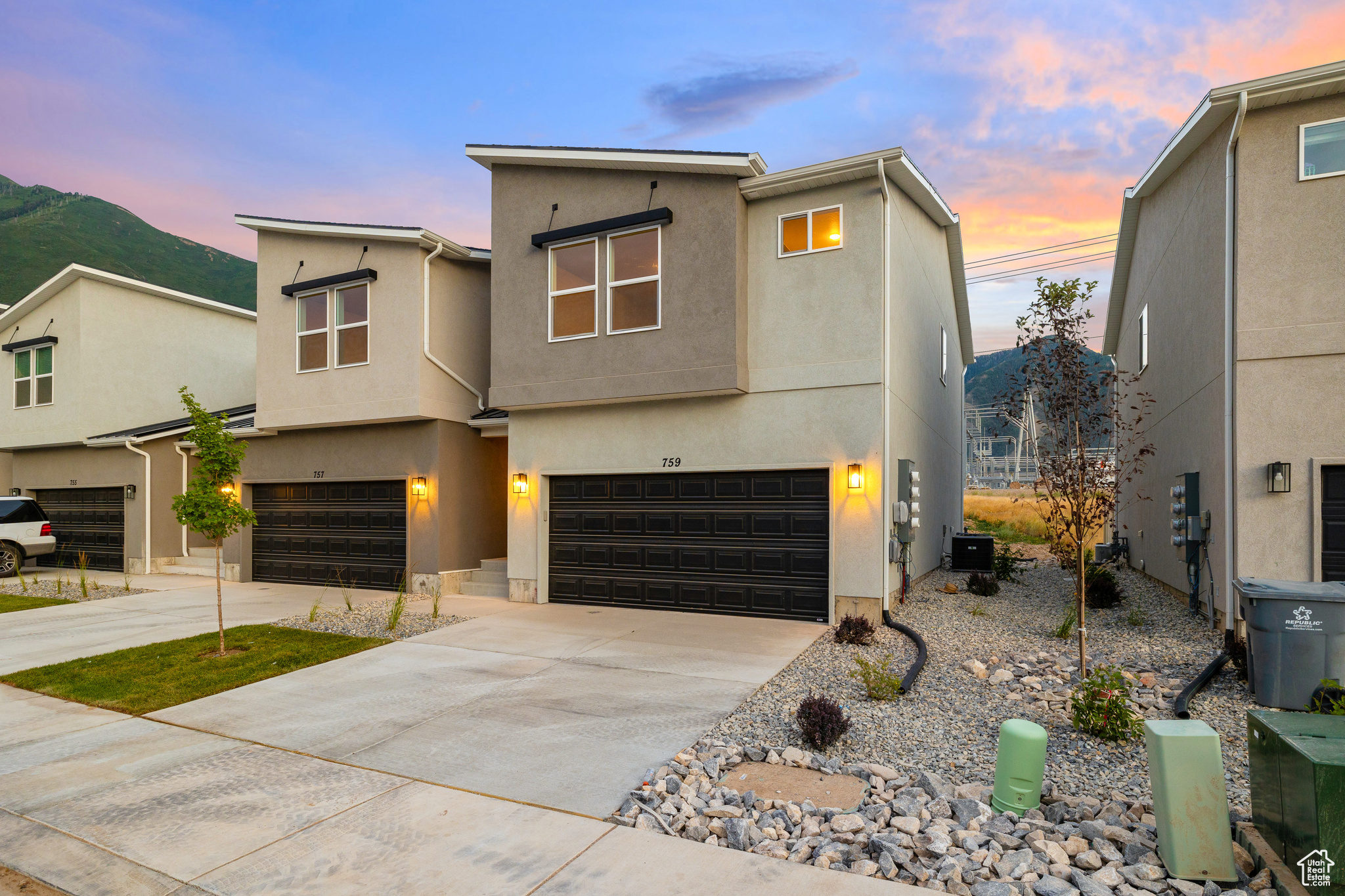 MAPLETON VILLAGE TOWNHOMES - Residential