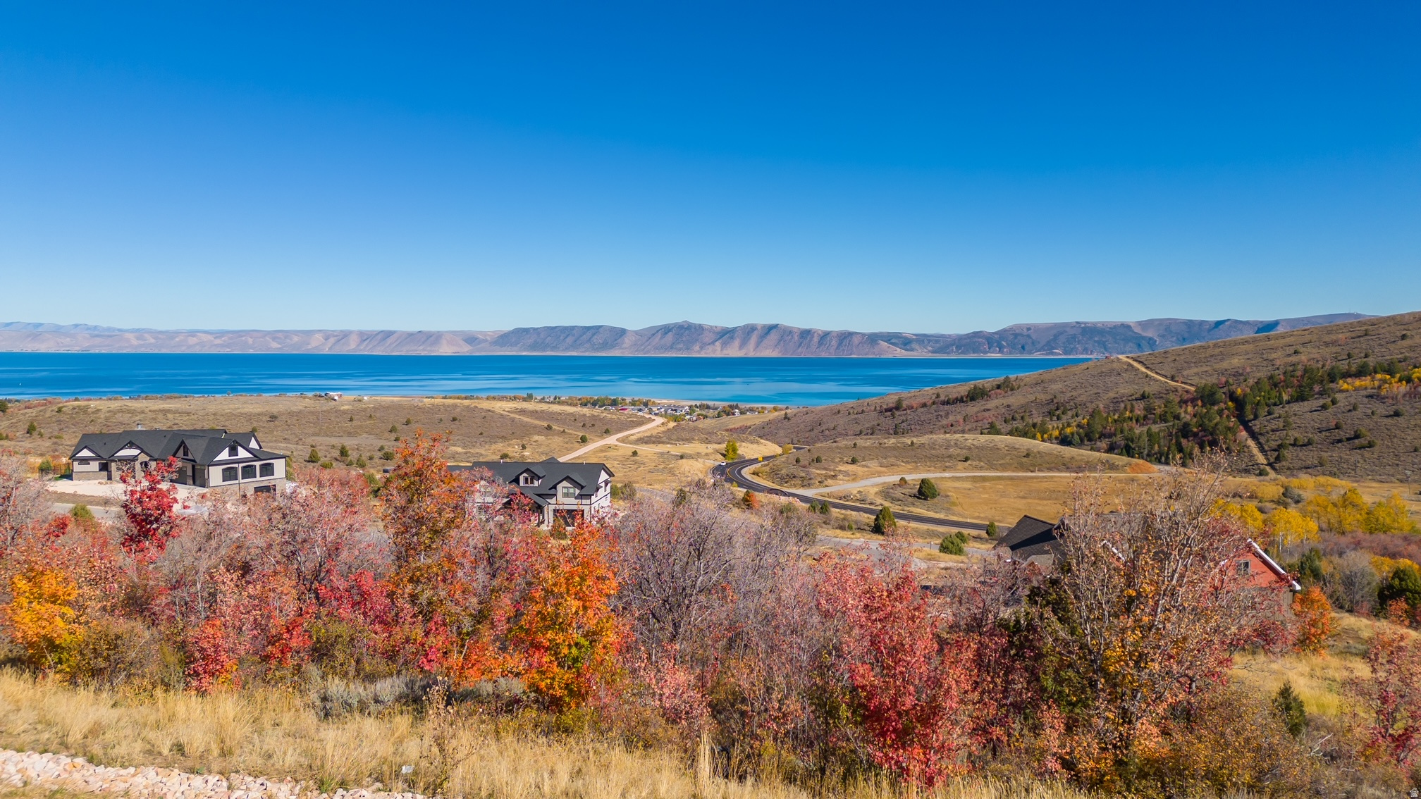 SHUNDAHAI,  EAGELE FEATHER - Land