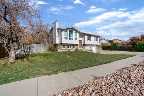 Tiny photo for 3838 W SWEETWATER CIR, West Valley City, UT 84120 (MLS # 2122059)