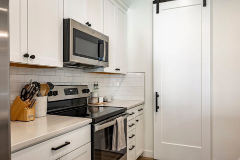 Tiny photo for 1532 W 220 N, Pleasant Grove, UT 84062 (MLS # 2155331)