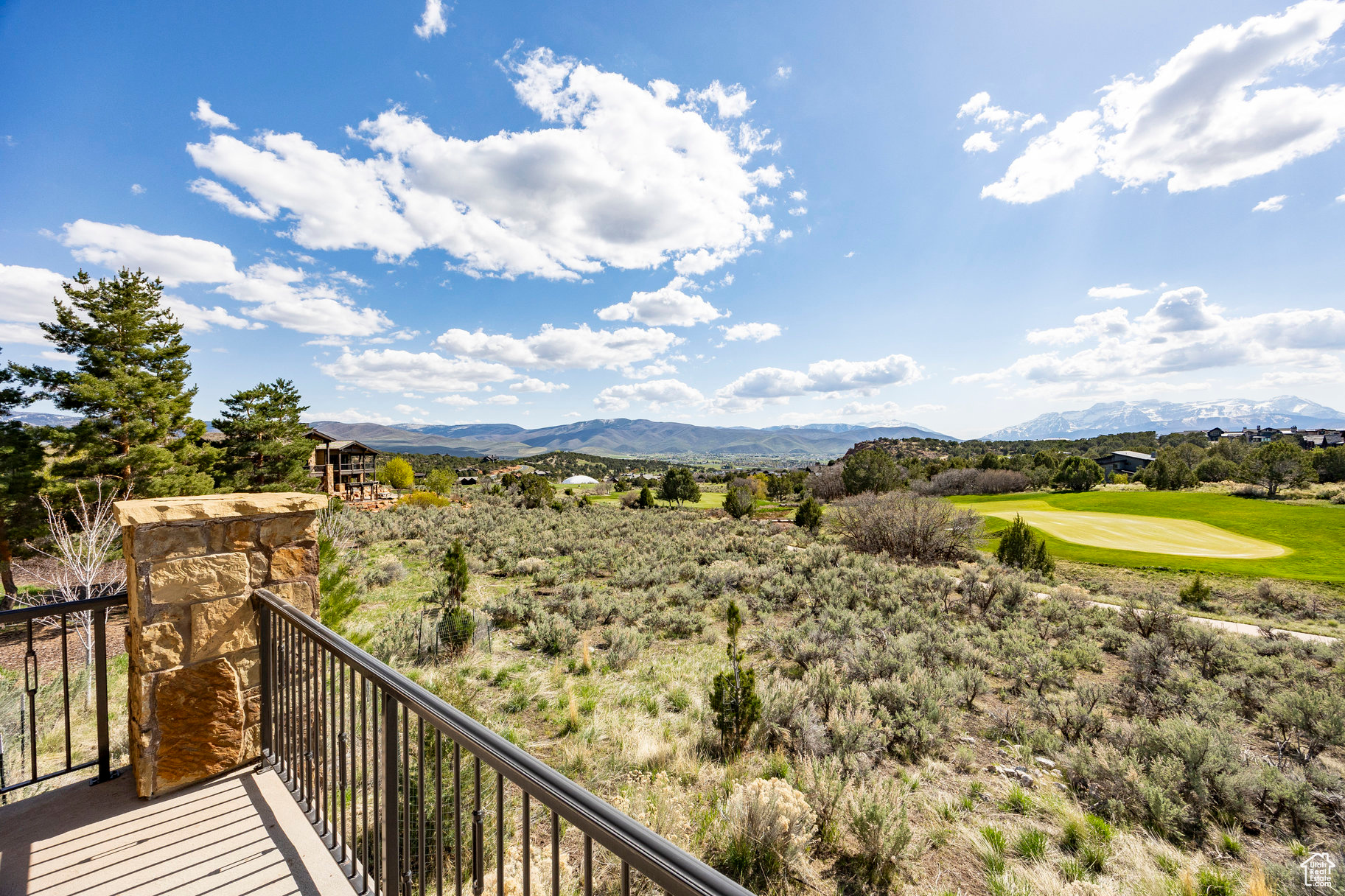 RED LEDGES - Residential