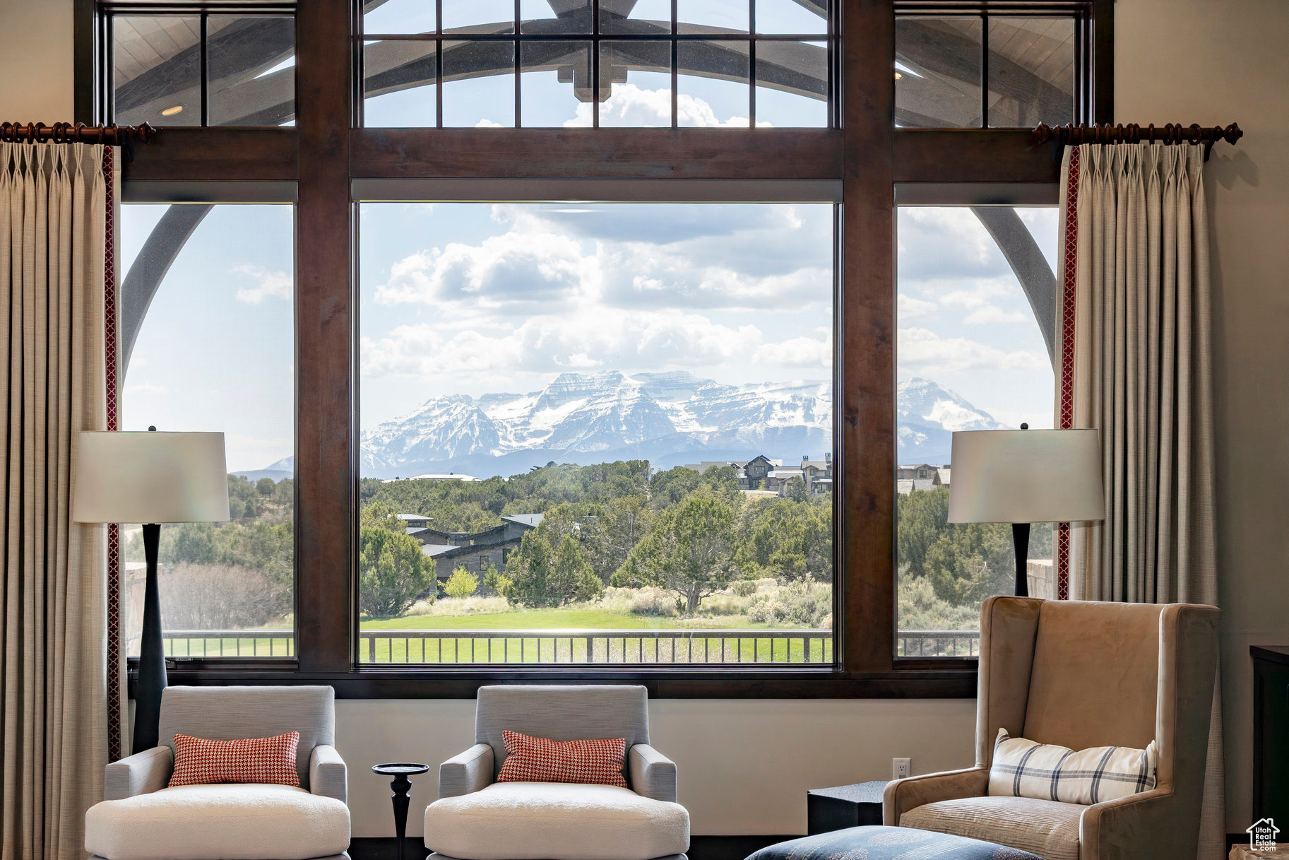 RED LEDGES - Residential