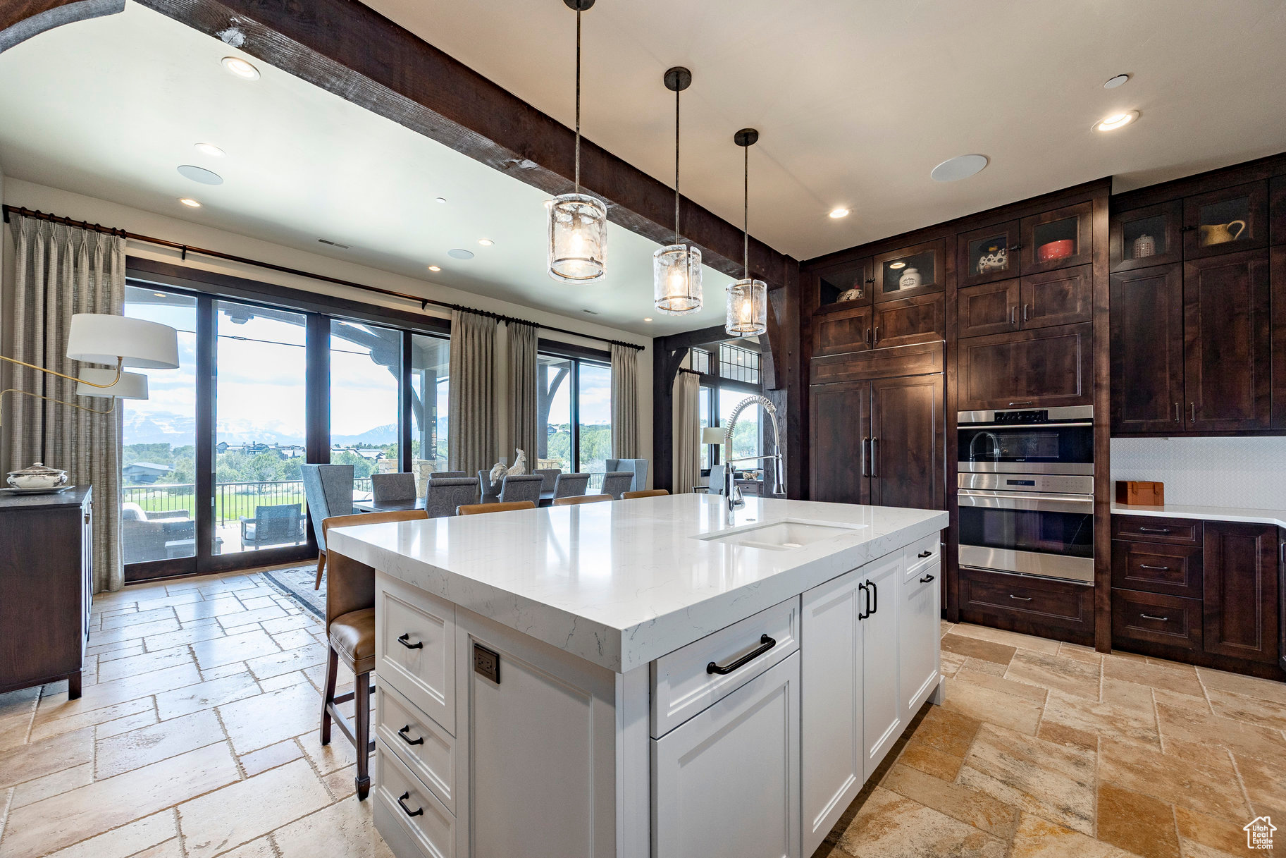 RED LEDGES - Residential