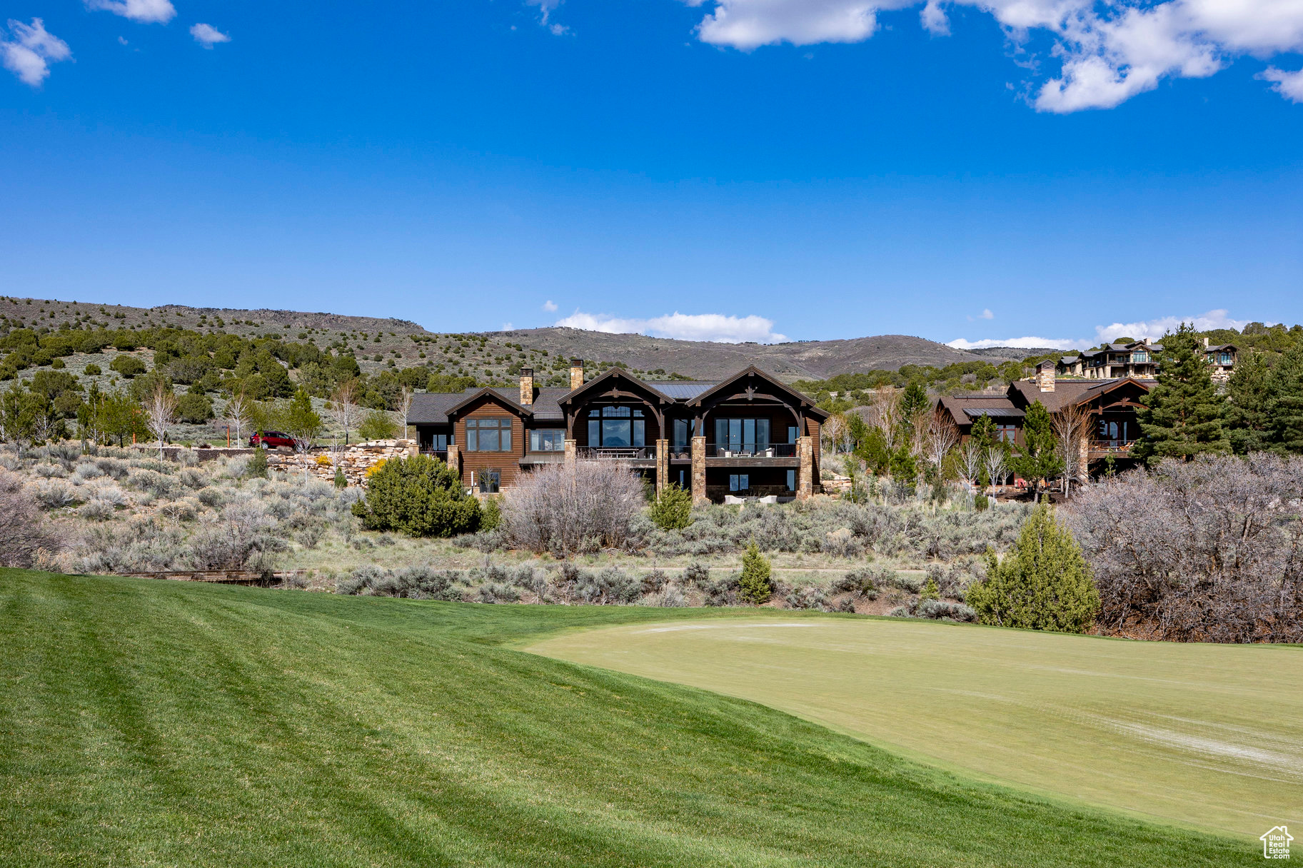 RED LEDGES - Residential