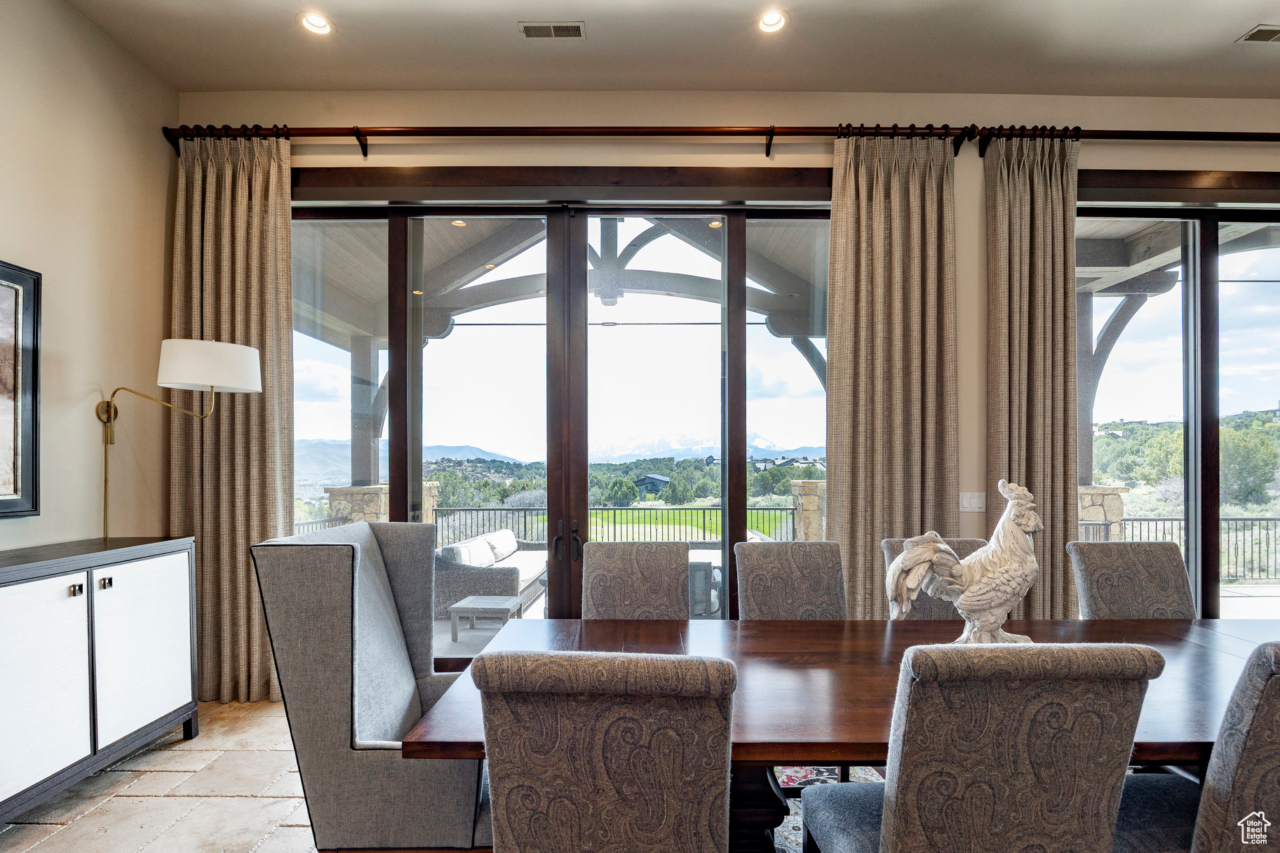 RED LEDGES - Residential