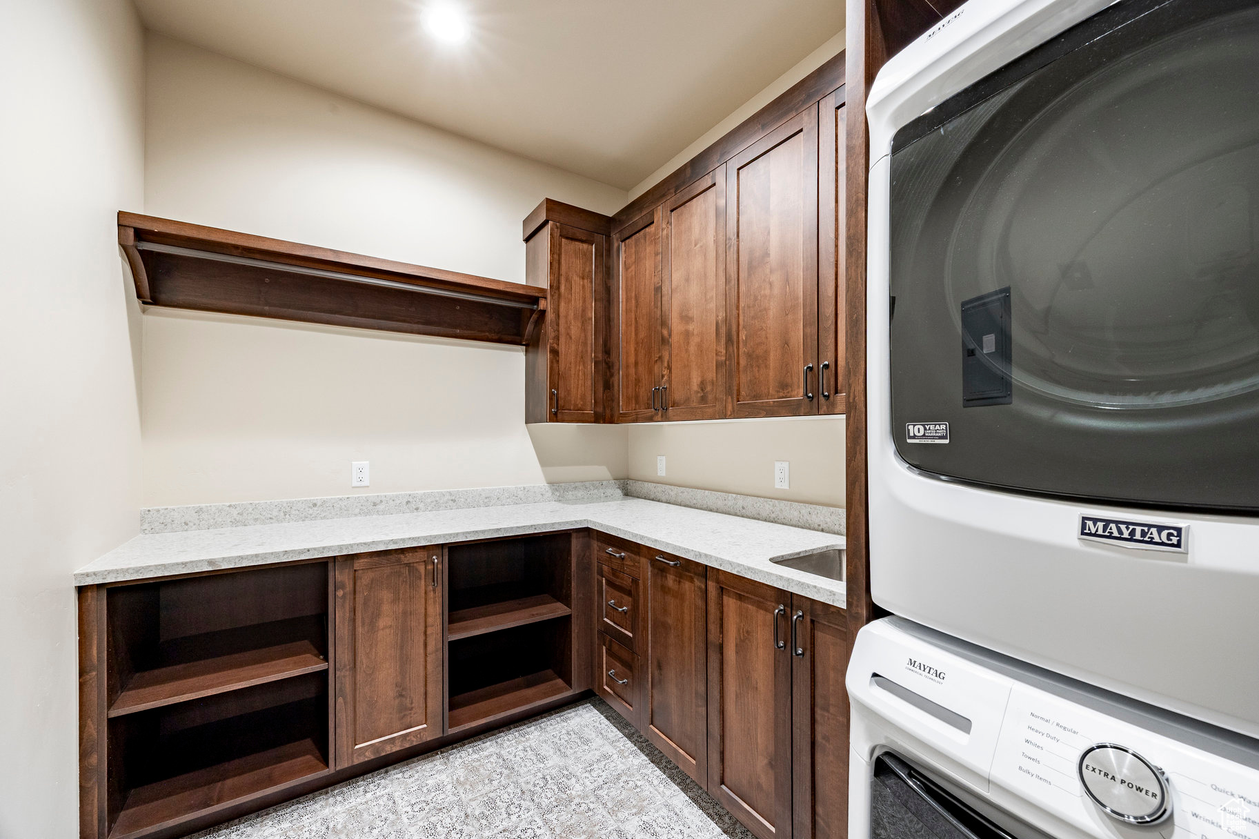 RED LEDGES - Residential