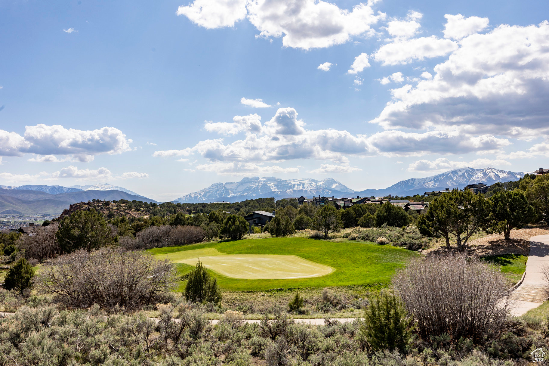 RED LEDGES - Residential