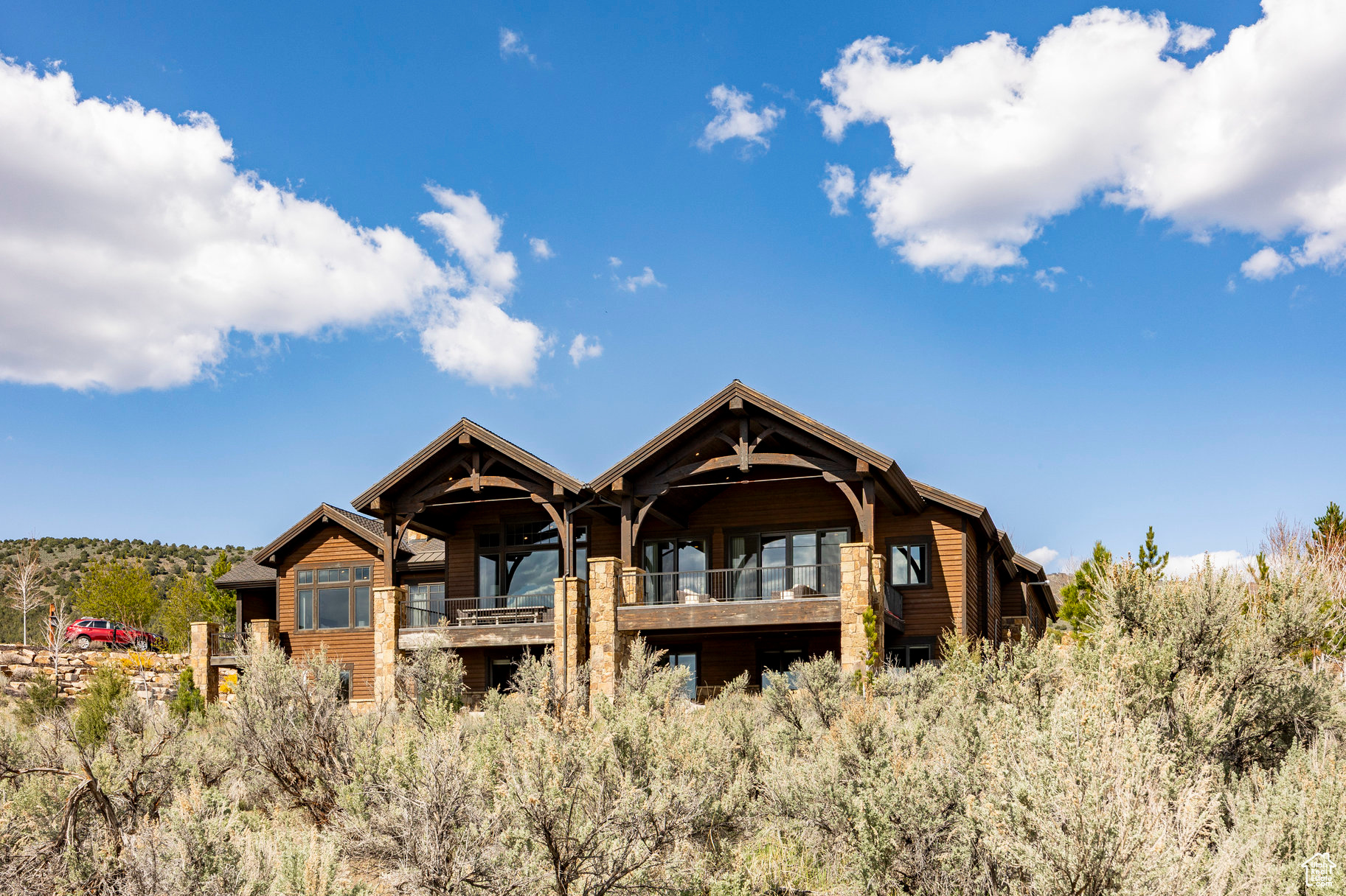 RED LEDGES - Residential