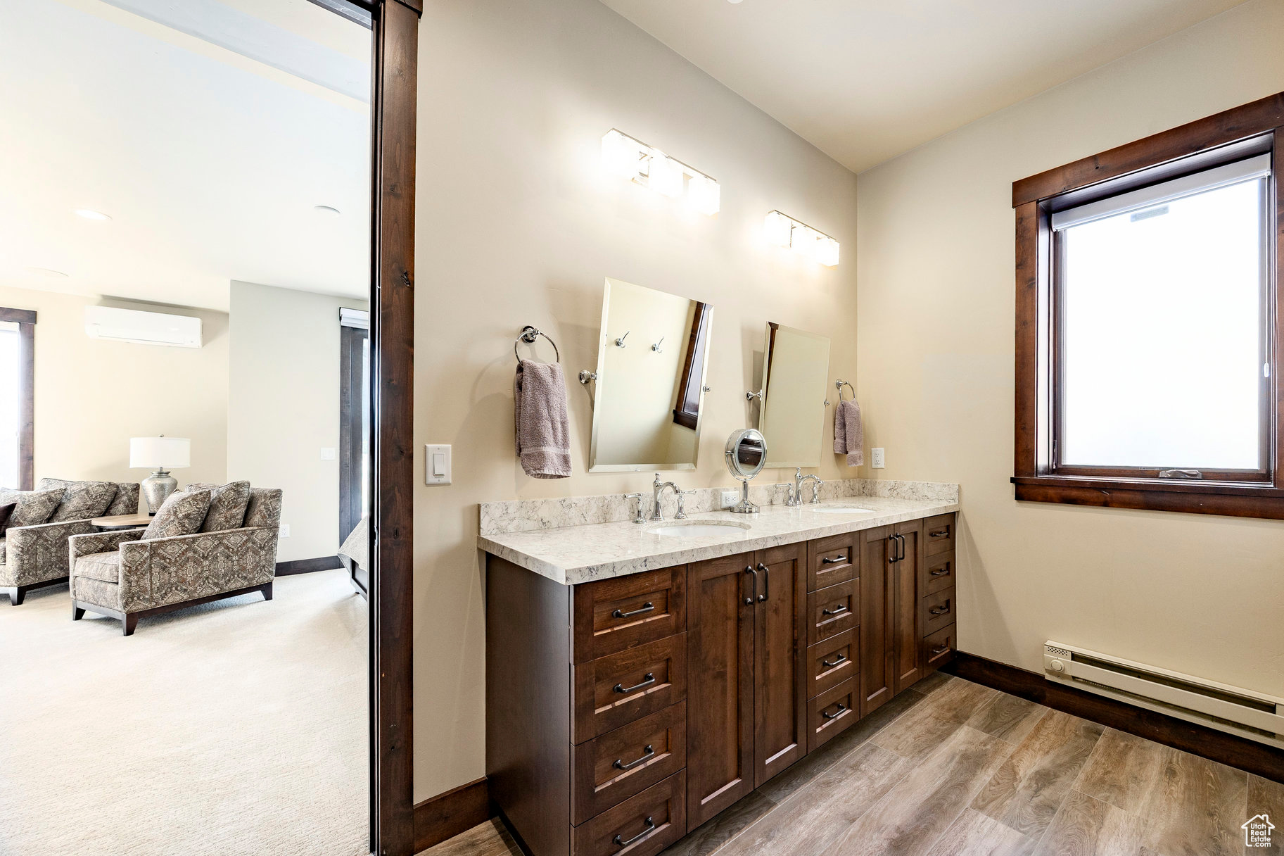 RED LEDGES - Residential