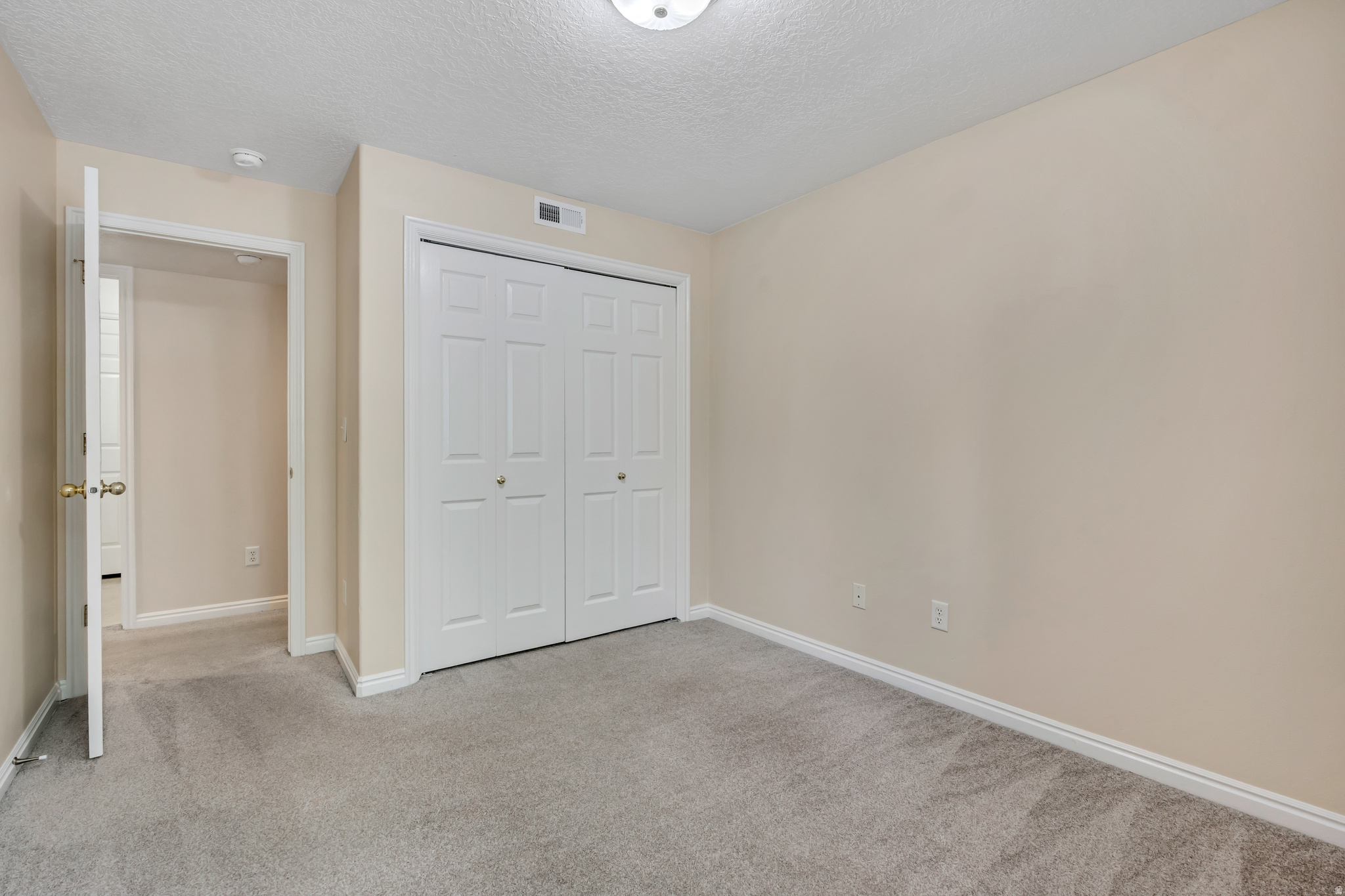 VIVANTE PHASE 15 CONDOMINIUMS - Residential