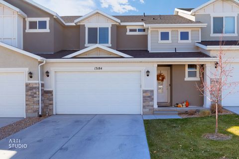 Photo of 13184 S NEWBRIDGE LN, Herriman, UT 84096 (MLS # 2122885)