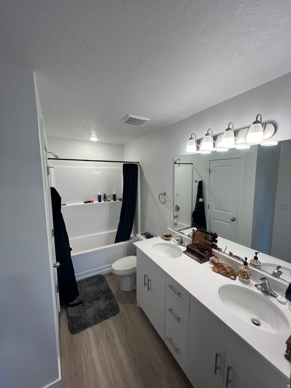 WOODMORE POINTE SUBDIVISION PHASE 4 - Residential