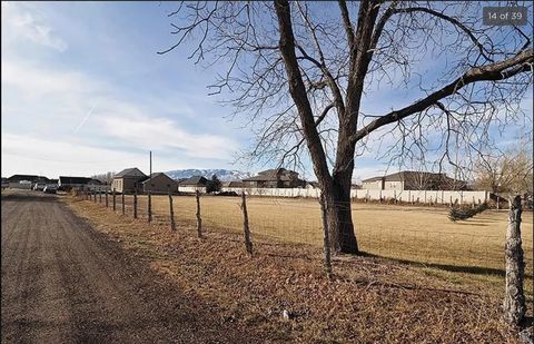 Tiny photo for 736 S 300 W, Lehi, UT 84043 (MLS # 2129346)