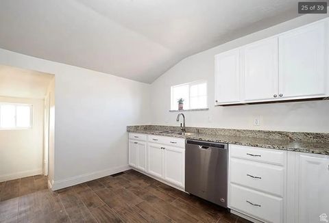 Tiny photo for 736 S 300 W, Lehi, UT 84043 (MLS # 2129346)