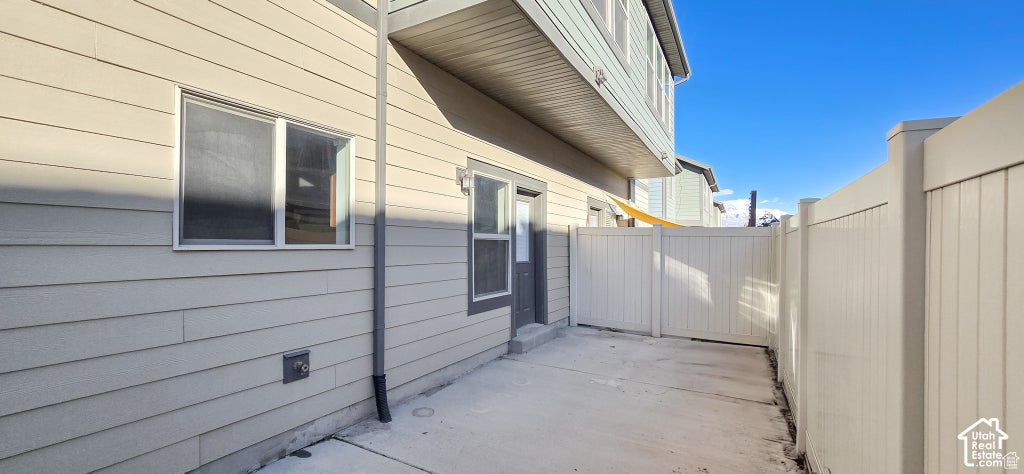 Photo of 117 E RIVER BEND ST, Saratoga Springs, UT 84045 (MLS # 2189198)
