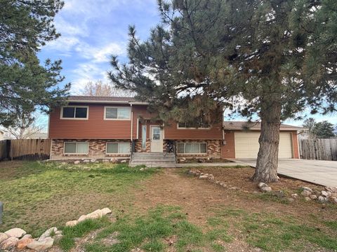 Homes For Sale - 95 W Durfee St<br/> Grantsville, UT 84029