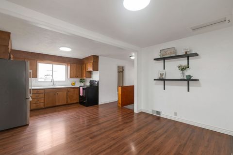 Tiny photo for 544 S 500 E, Payson, UT 84651 (MLS # 2147163)