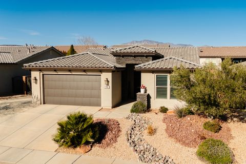 Homes For Sale - 186 W Peridot Dr<br/> Washington County, Washington, UT 84780