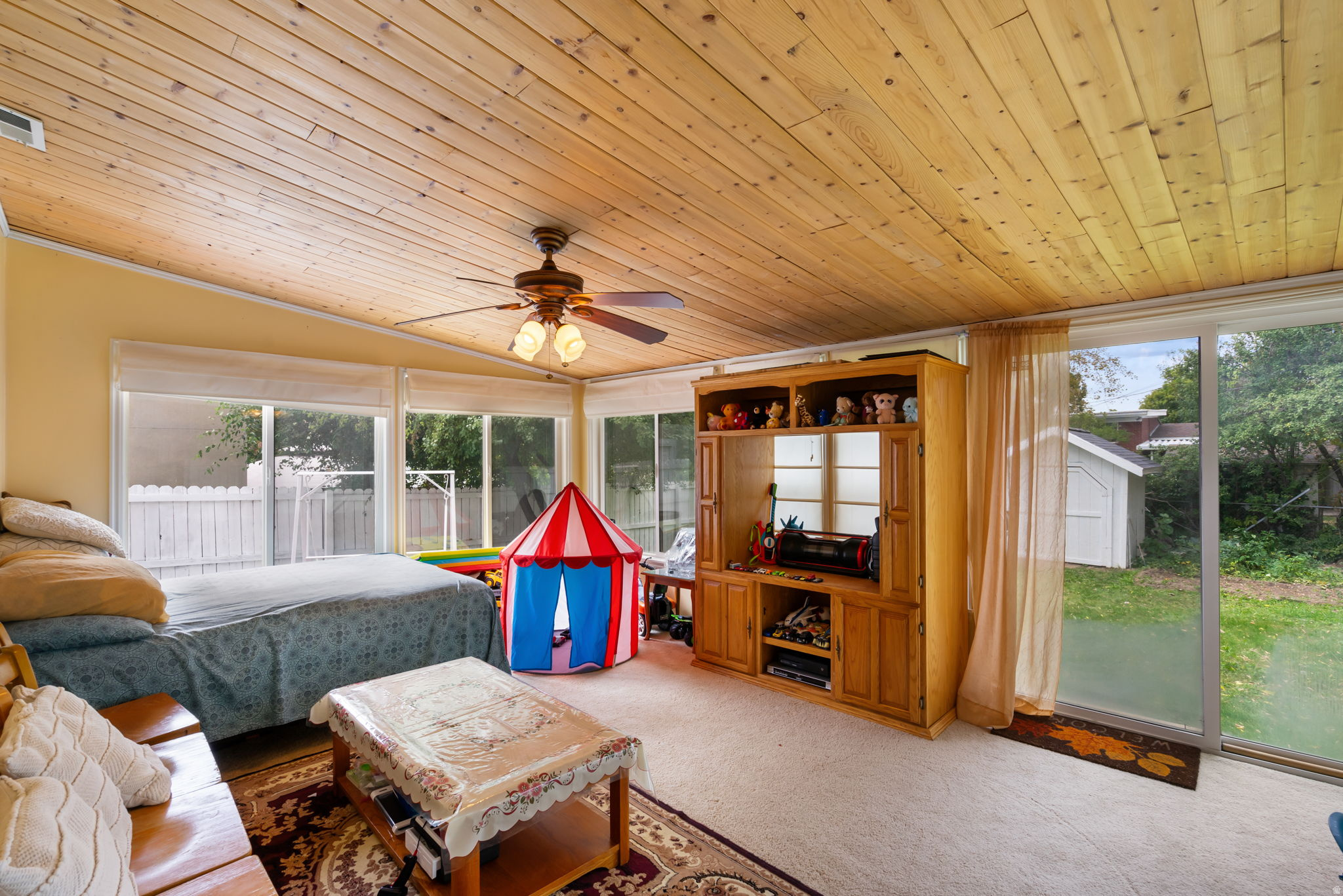 CENTRAL PARK EAST - Residential