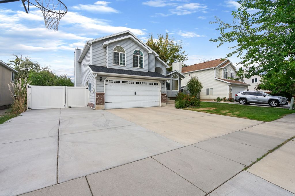 Photo of 787 E 4315 S, Millcreek, UT 84107 (MLS # 2146978)