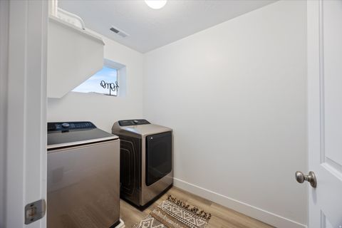 Tiny photo for 1698 S FREESTONE BLVD, Santaquin, UT 84655 (MLS # 2126113)