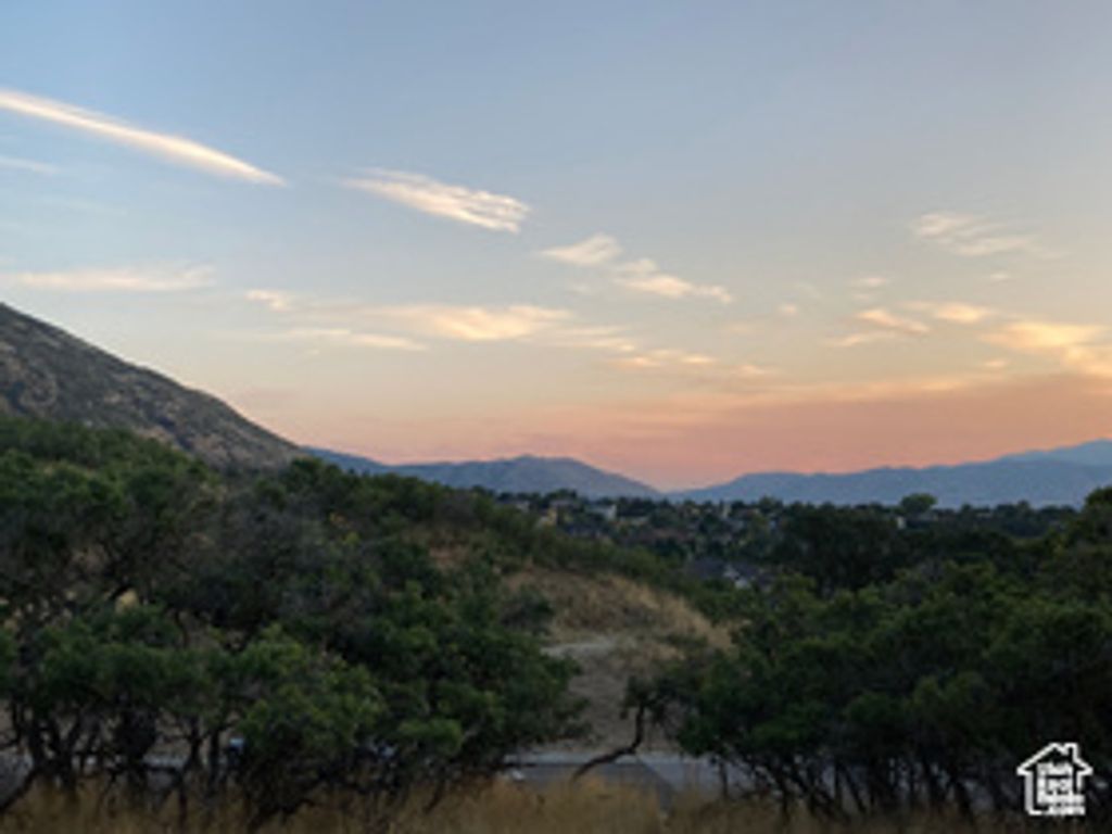 Photo of 11 E BENT HOLLOW LN S #1141, Sandy, UT 84092 (MLS # 2119776)