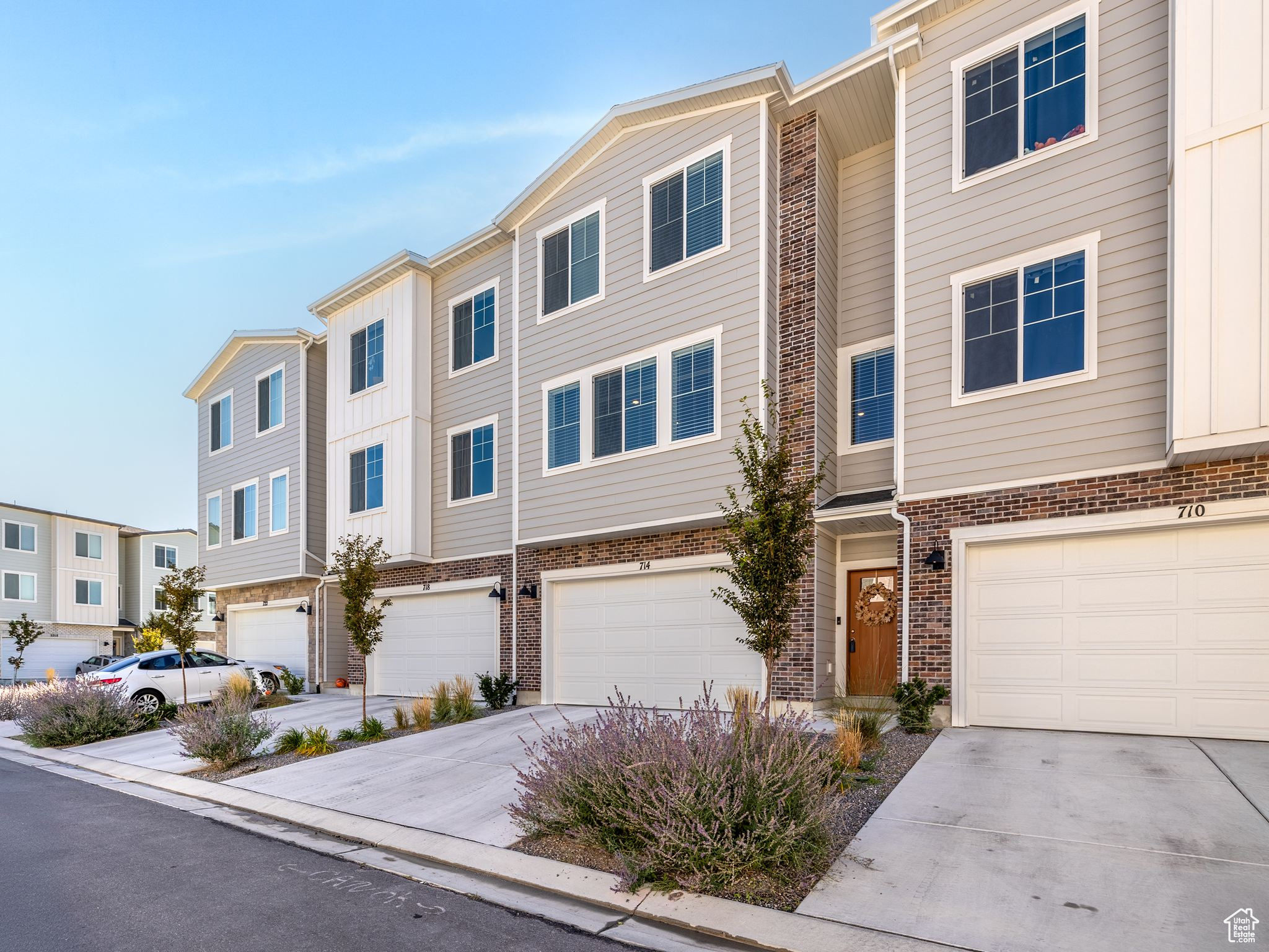 THE TOWNS AT BRYLEE FARMS - Residential