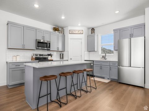 Tiny photo for 714 E GARDEN GROVE DR, Eagle Mountain, UT 84005 (MLS # 2116610)