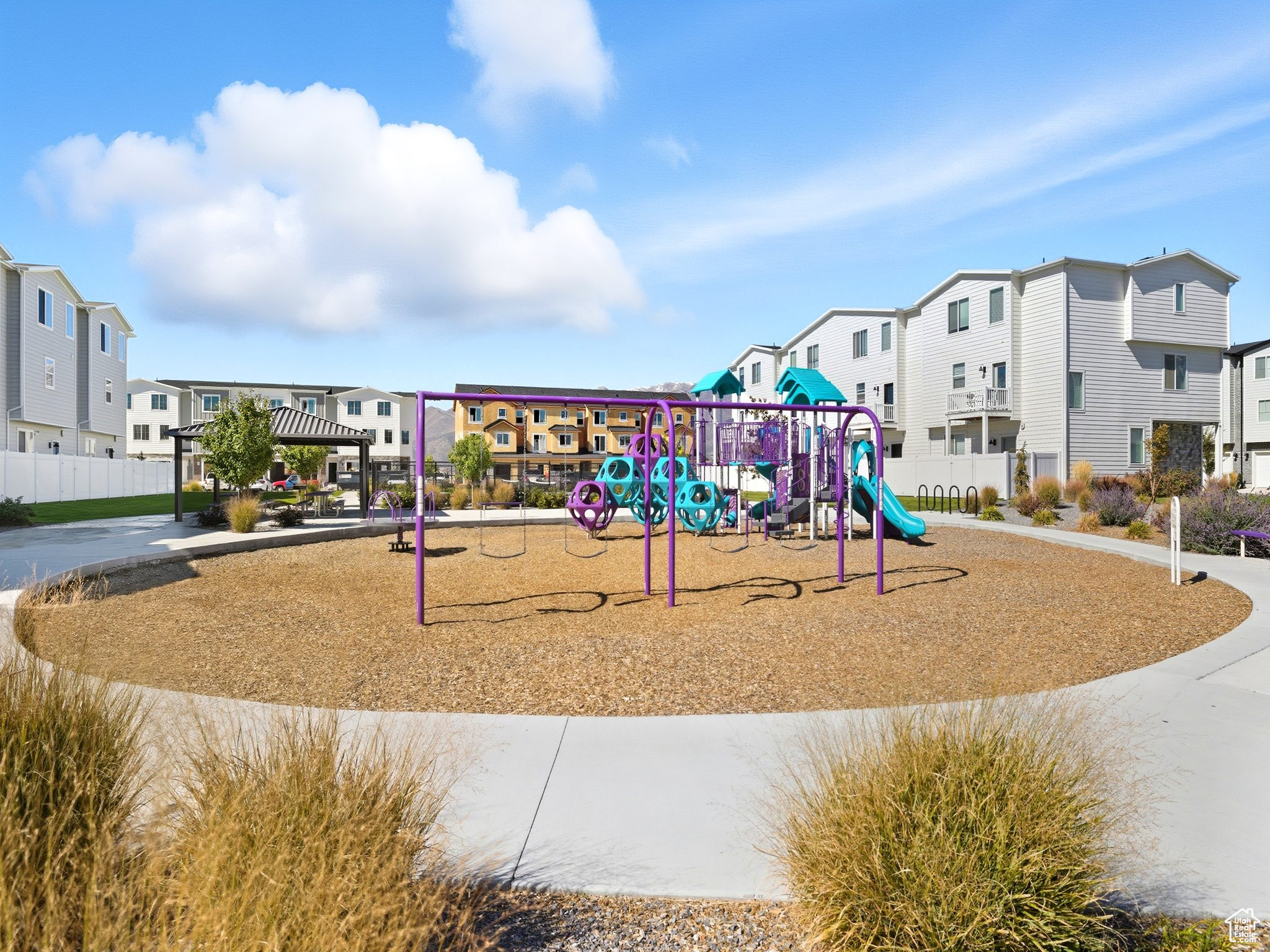 THE TOWNS AT BRYLEE FARMS - Residential