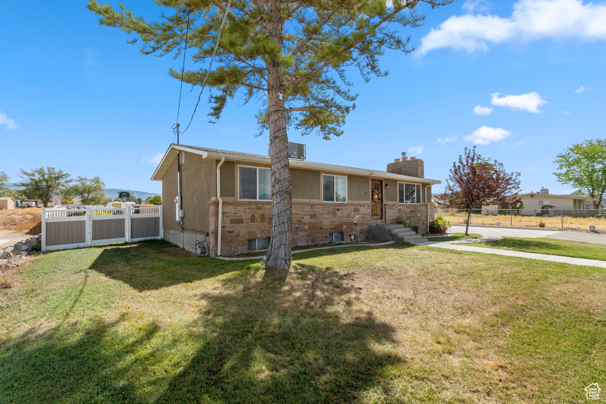 YOUNG PROPERTY - Residential