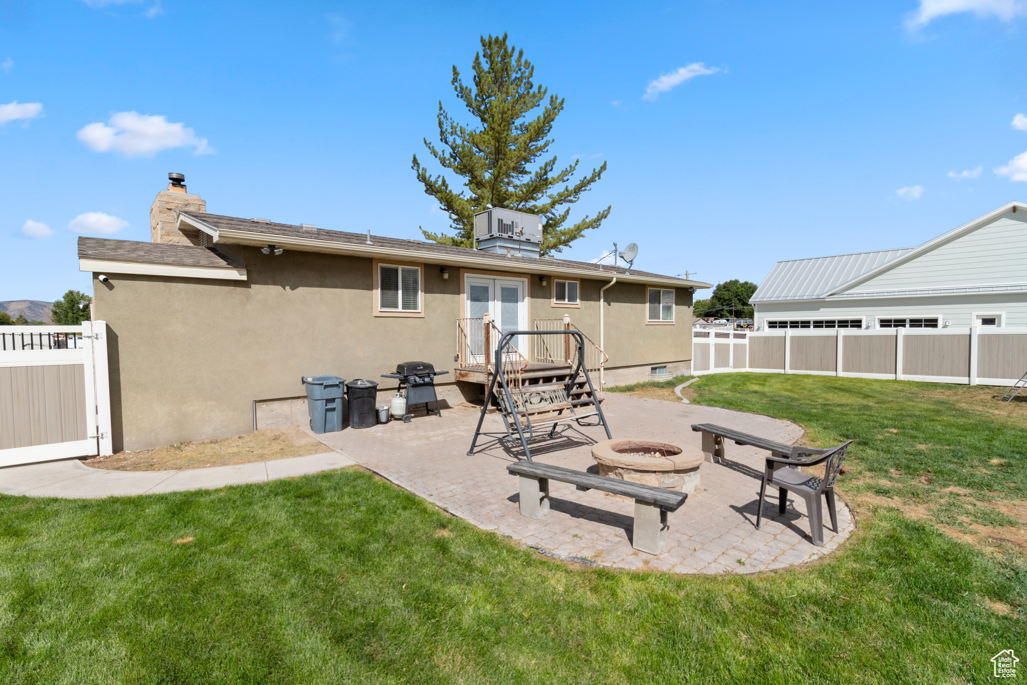 YOUNG PROPERTY - Residential