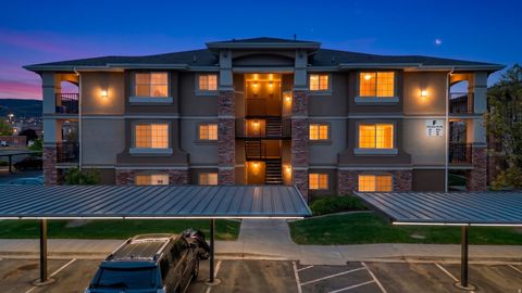 Photo of 224 E SPENCER PEAK WAY S #F6, Draper, UT 84020 (MLS # 2152937)