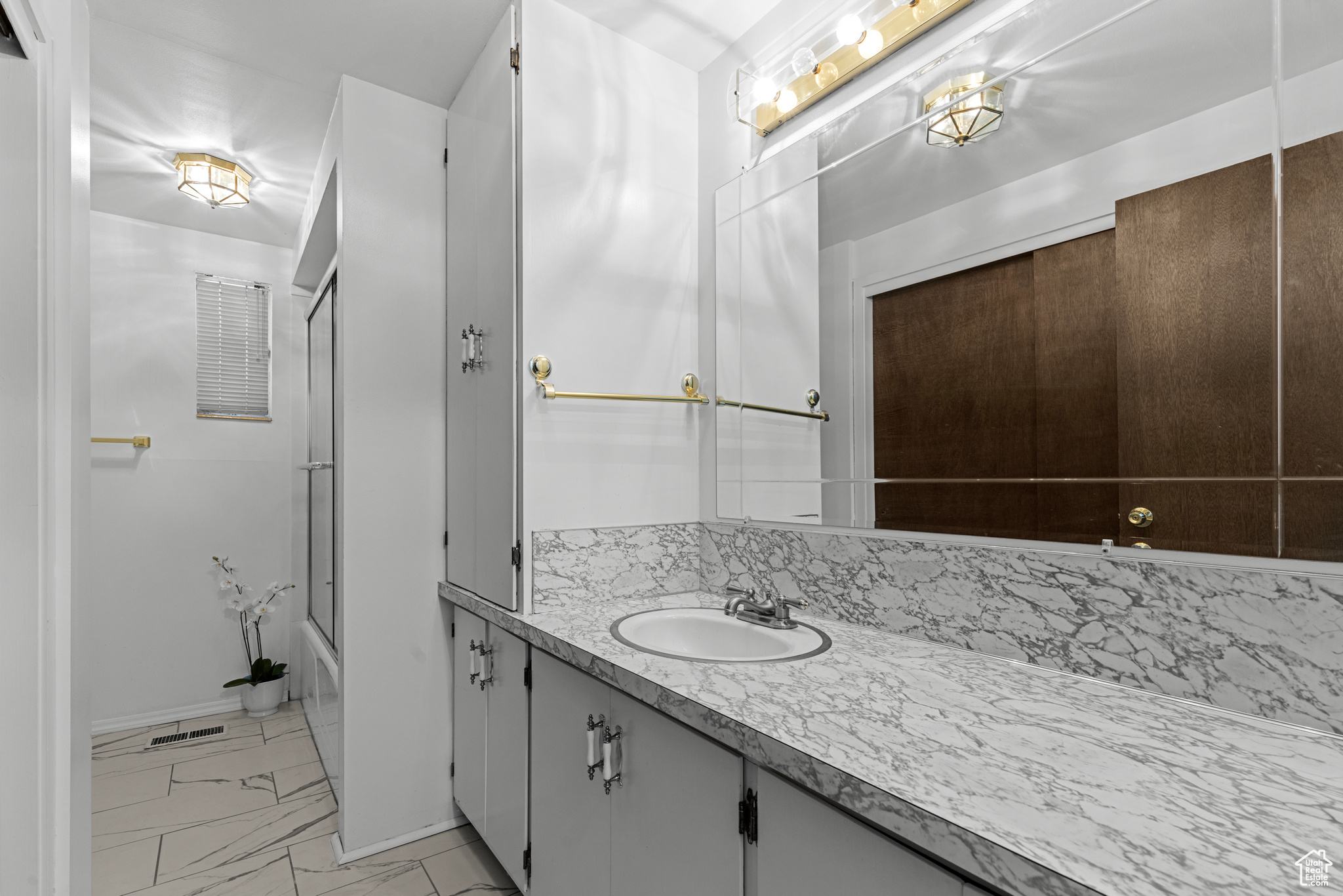 CANYON CREST - Residential