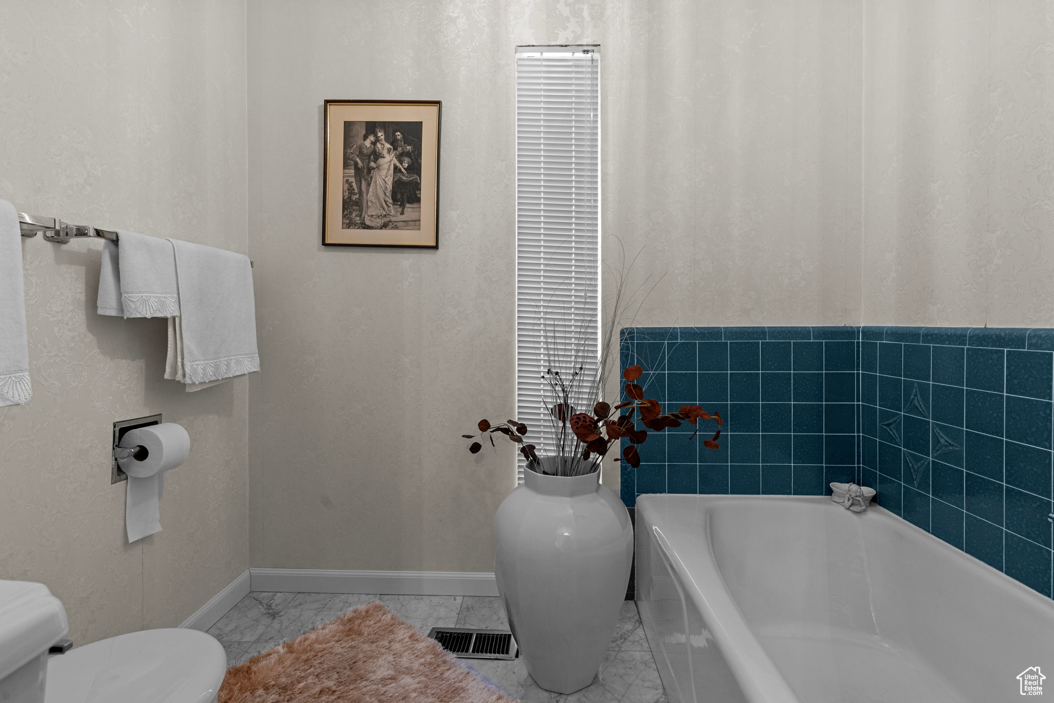 CANYON CREST - Residential