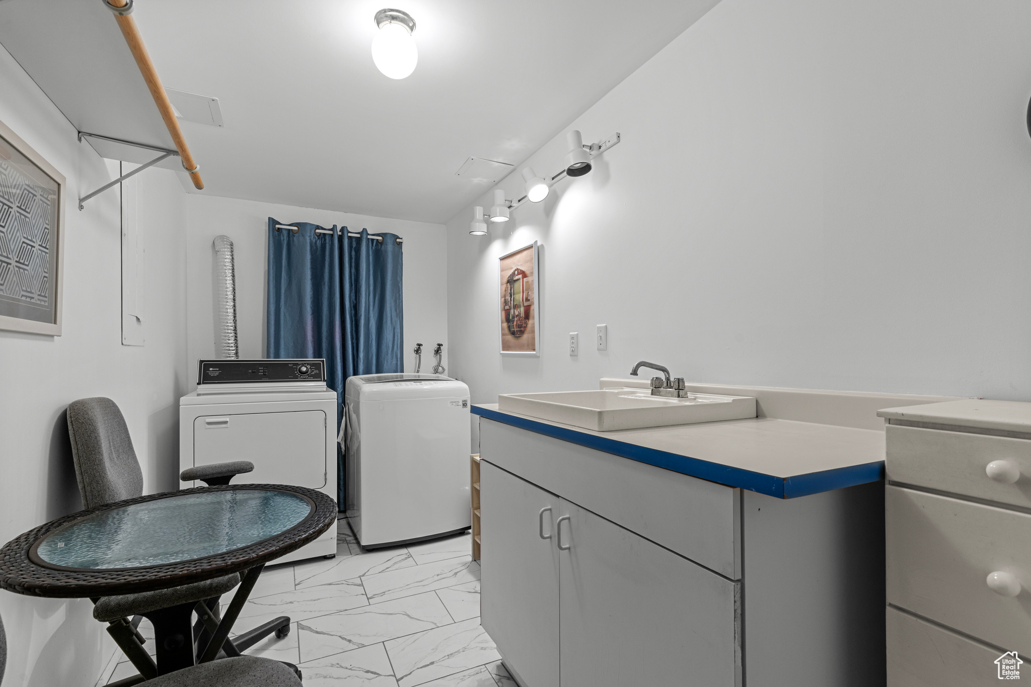 CANYON CREST - Residential